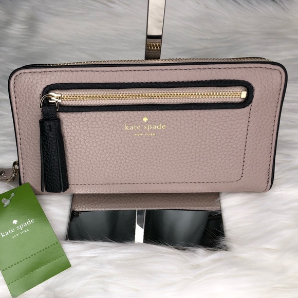 kate spade Handbags - Kate Spade Chester street Neda Wallet
